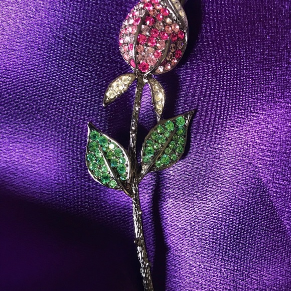 Vintage Kenneth Jay Lane rose brooch. - Picture 3 of 7
